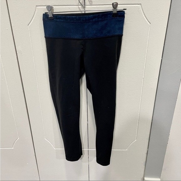 Lululemon Wunder Under Crop II *Full-On Luon (Reversible) - Picture 1 of 8